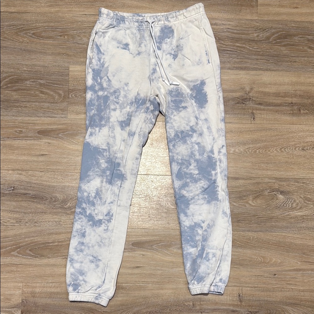 Cotton Citizen Blue and White Tie-Dye Jogger Sweatpants